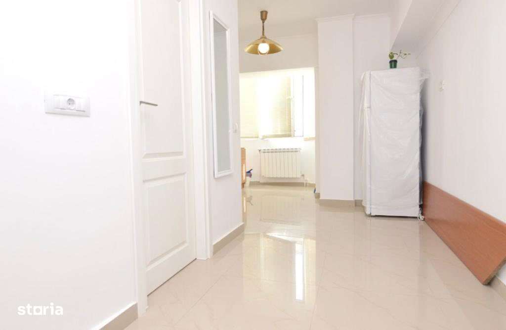 Garsonieră 42 mp, renovată premium, Decebal, vedere stradală - Imagine principală: 2/15