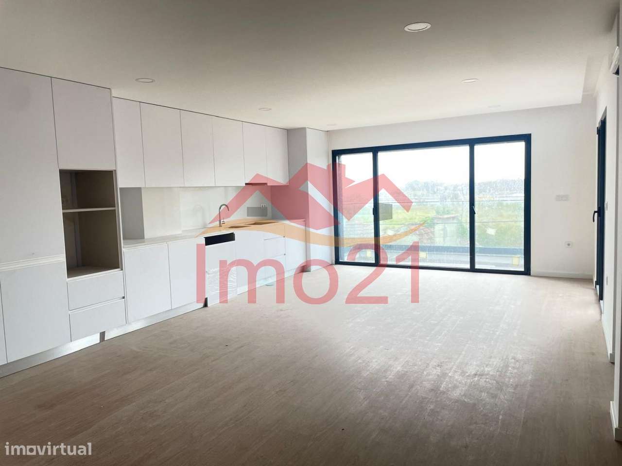 T2 Duplex com Terraço novo em Esgueira-6