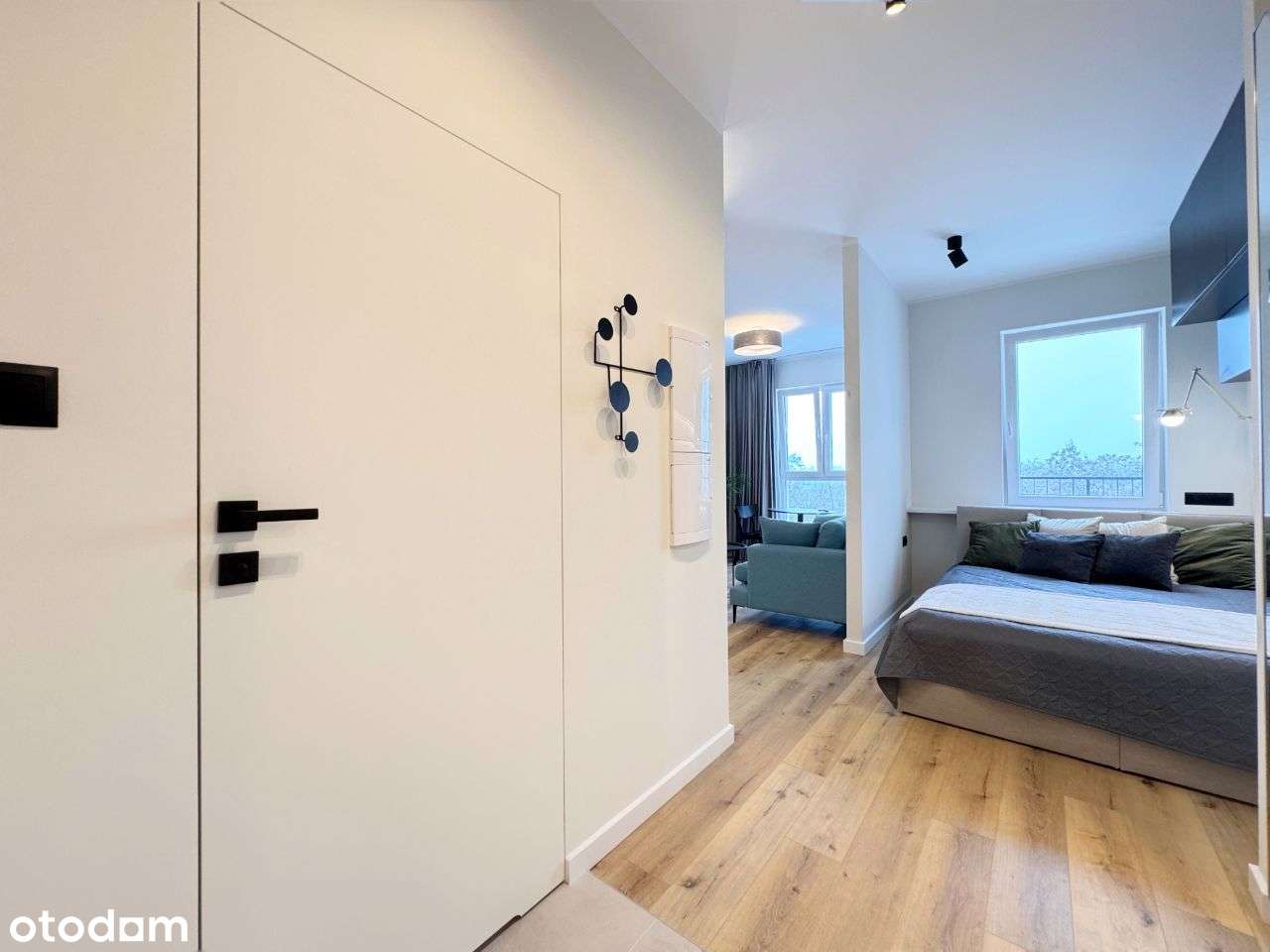 Piękna nowoczesna w pełni wyposażona kawalerka - Pełny obrazek: 5/9