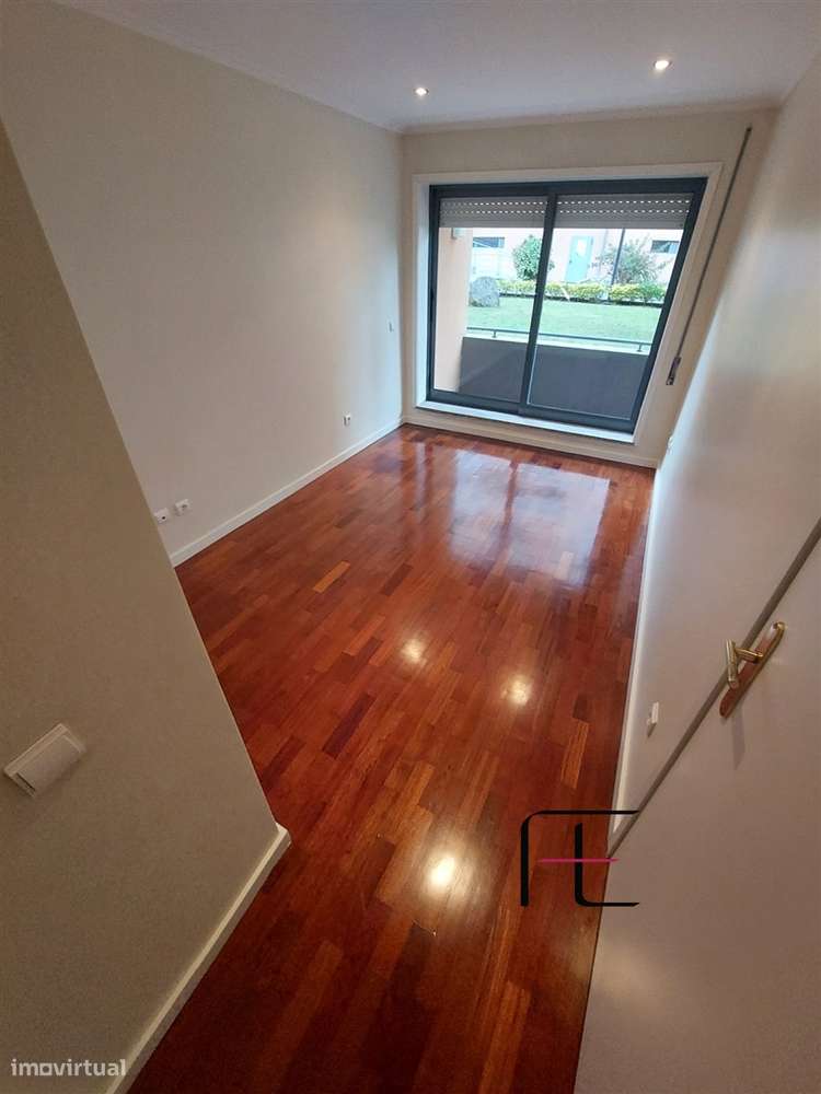 Apartamento T2 no Edifício 2000 em Valongo (piscina) - Grande imagem: 5/19