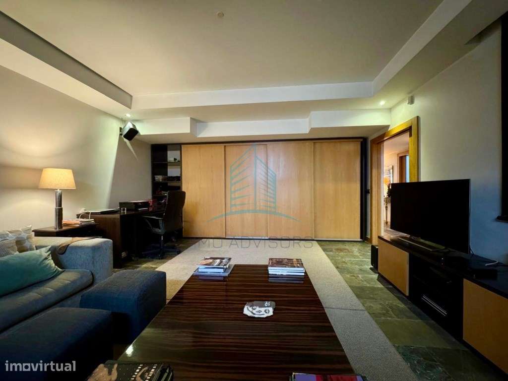 Moradia T4 com Piscina na cobertura-38