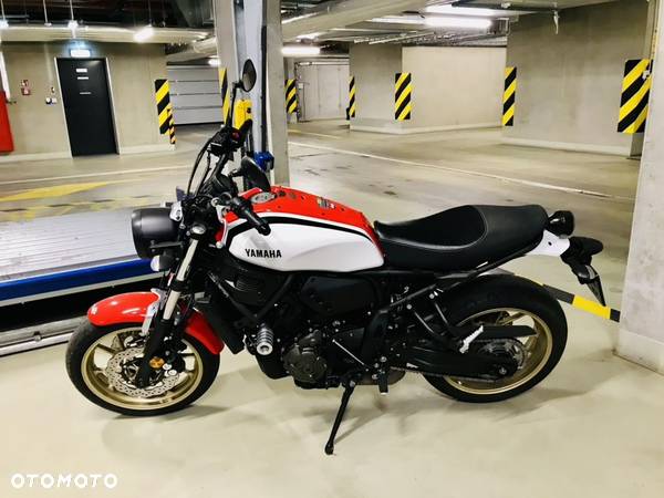 Yamaha XSR - 8