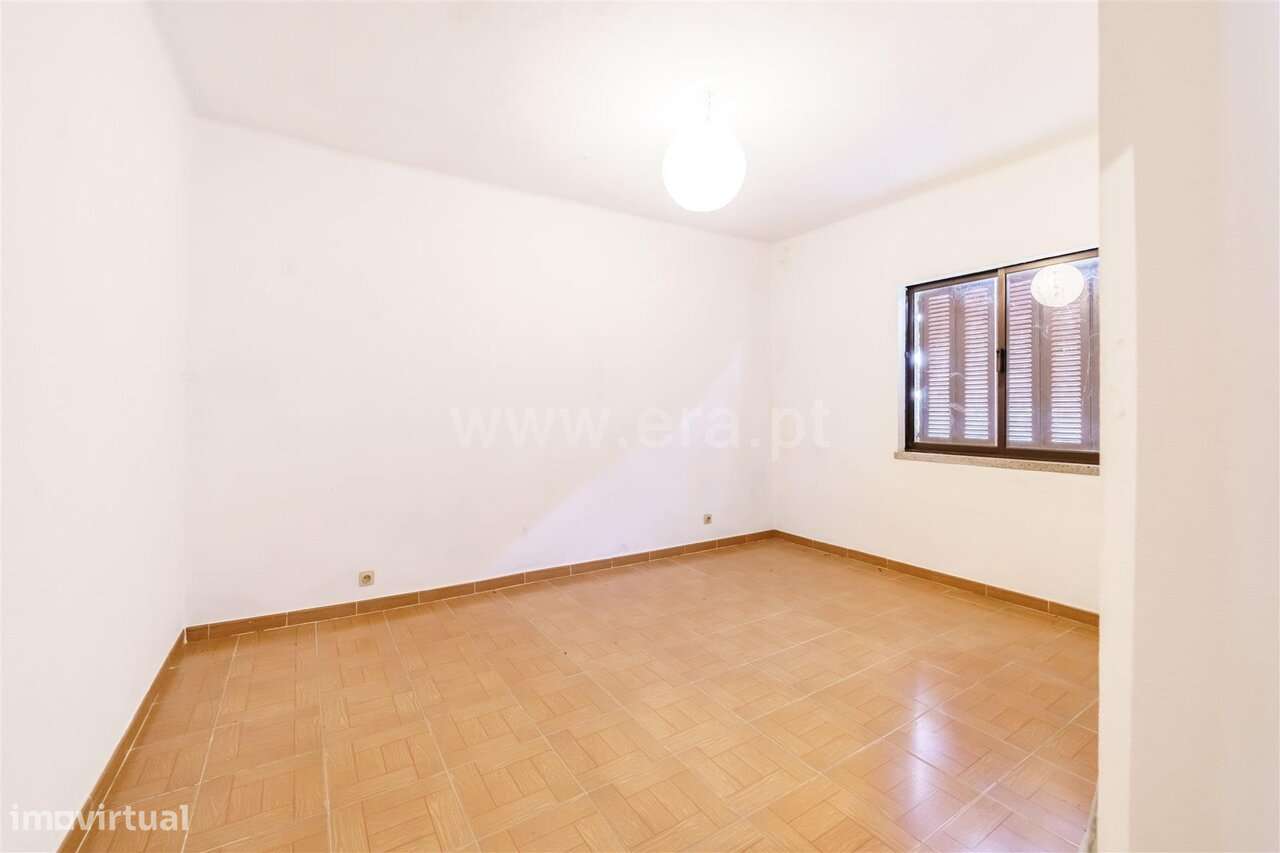 Moradia Isolada T4 / Fundão, Vales Pêro Viseu-15