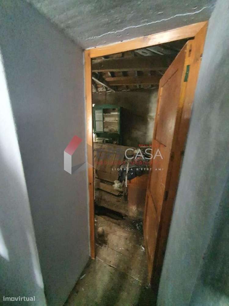 Oportunidade única no centro da Praia da Vitória!-9