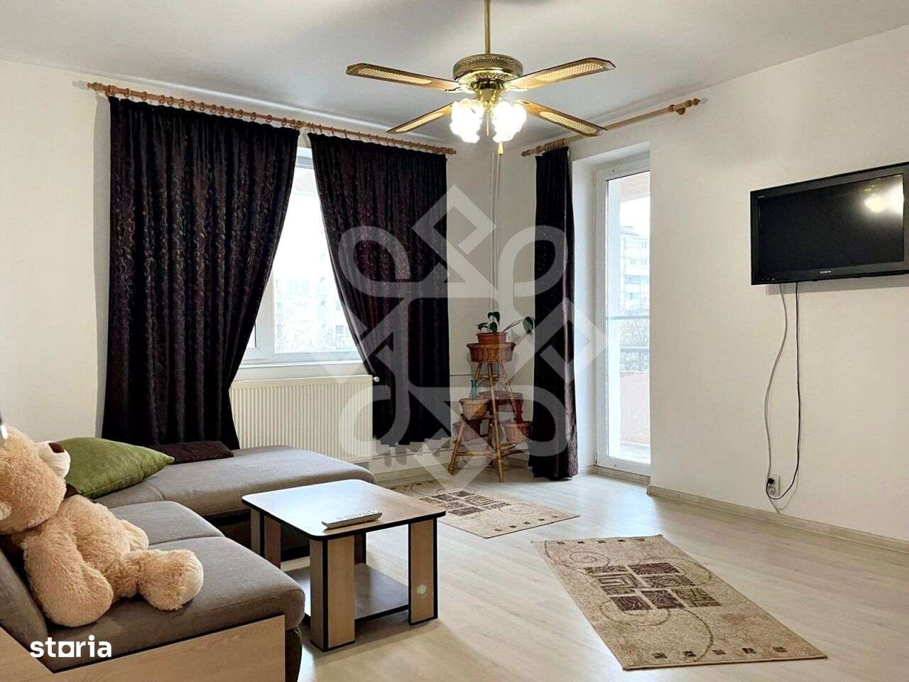 Apartament cu 3 camere de vanzare in Rogerius, Oradea-0