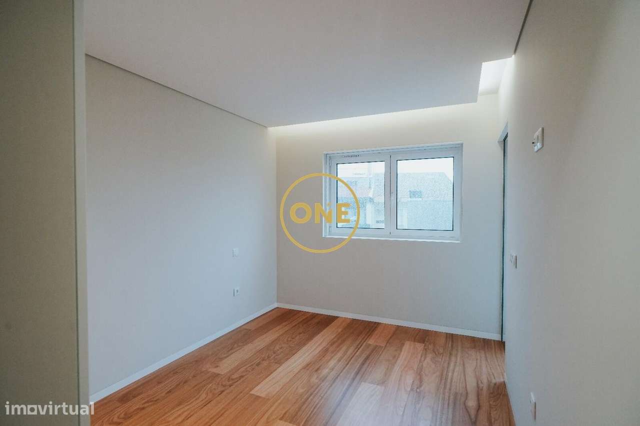 Moradia Germinada T3 na Póvoa de Varzim a 600 m da praia. - Grande imagem: 5/9