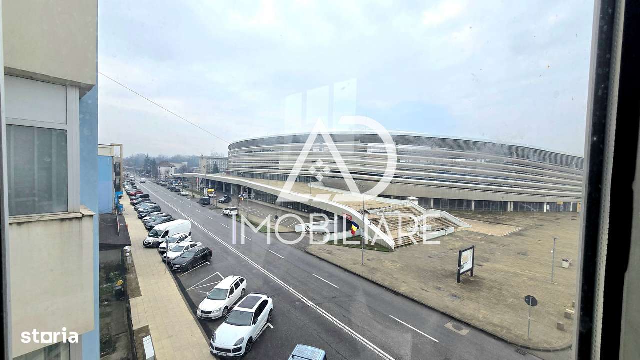 Spațiu comercial/birouri de închiriat – 160 mp în centrul orașului - Imagine principală: 3/9