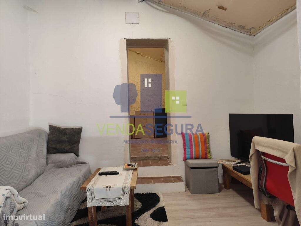 Moradia T3 R/C com Quintal | Santo Aleixo da Restauração-5