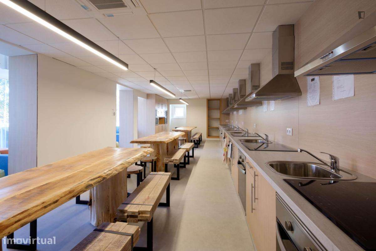 Quarto - localizado em Montes Claros Coimbra - Grande imagem: 5/10