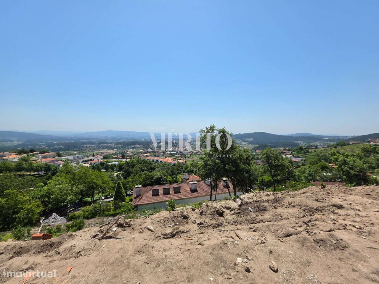 Terreno à Venda em Carapeços, Barcelos - Grande imagem: 3/15