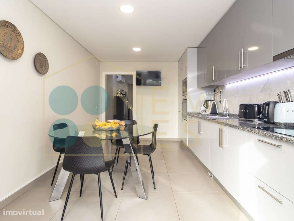 Moradia T4 com piscina e garagem nas Manteigadas | Setúbal-16