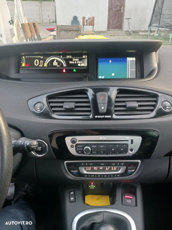 Renault Grand Scenic ENERGY TCe 130 BOSE EDITION - 7