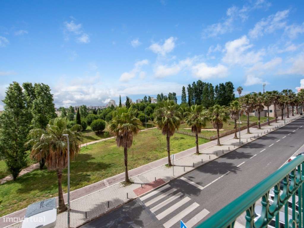 Apartamento T3 para venda no 'Neudel' - Alto da Damaia-21