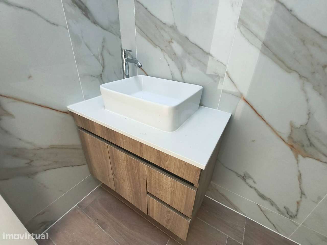Moradia V3 c/ Piscina - Sobreda - Almada-23