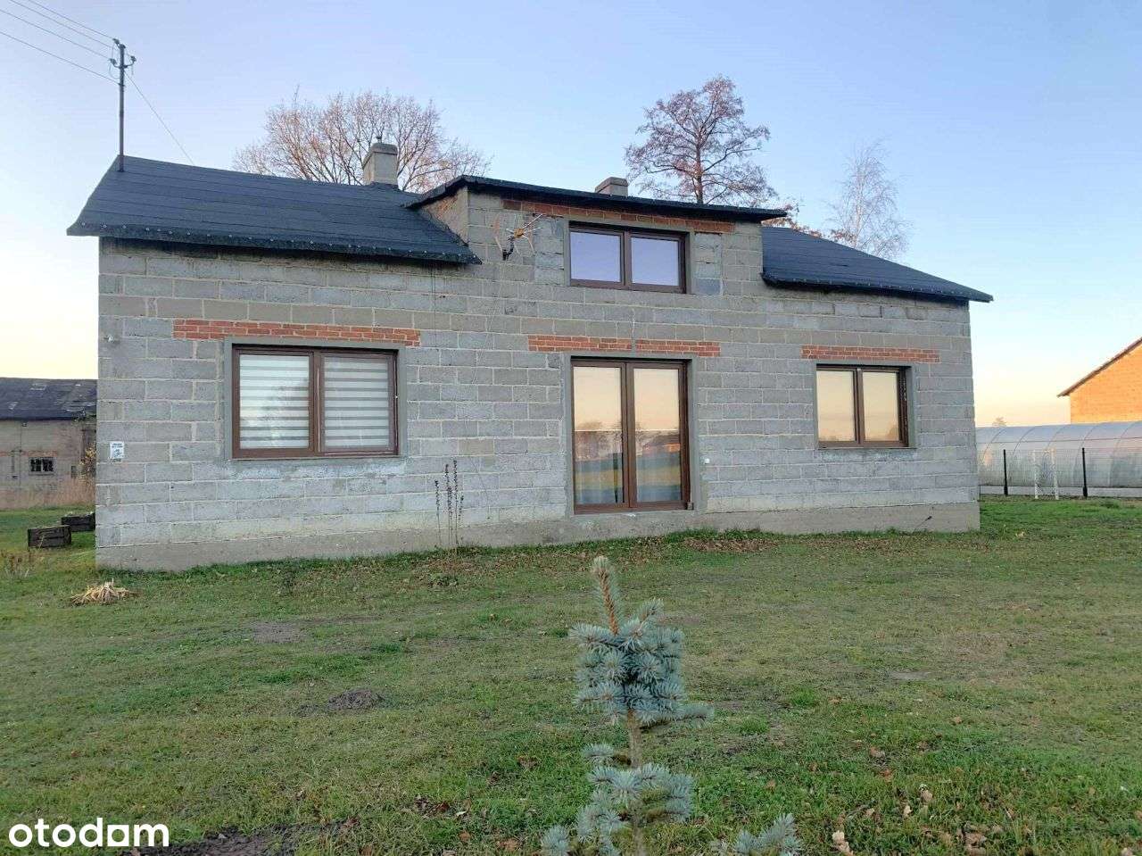dom parterowy na wsi gm Goszczanów woj łódzkie-0