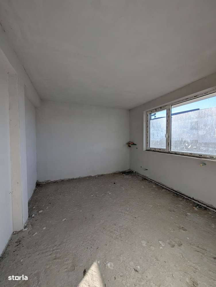 Pret imbatabil! Duplex cu 5 camere, in apropriere de VIVO-8