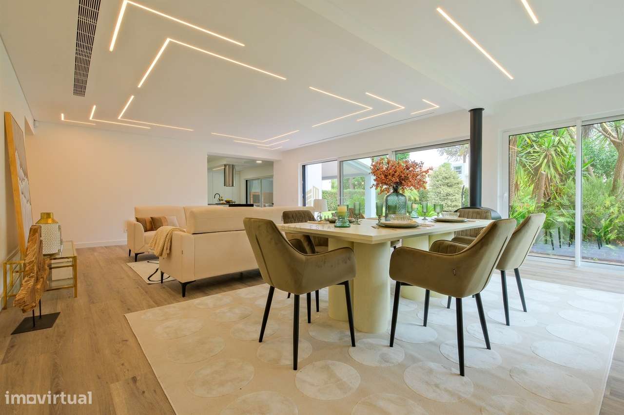 Moradia T4 de Luxo Totalmente Remodelada na Herdade da Aroeira-7