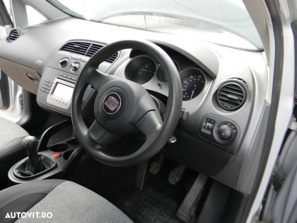 Dezmembrari  Seat TOLEDO Mk 3 (5P)  2004  > 2009 1.9 TDI Motorina - 15