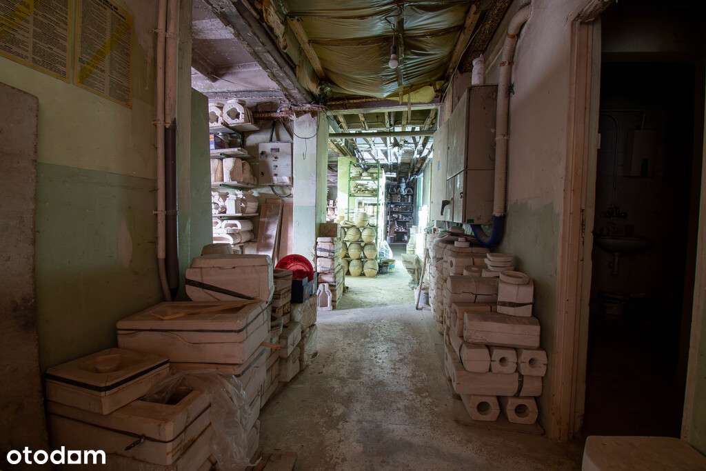 Na sprzedaż budynek usługowo- produkcyjny.-7