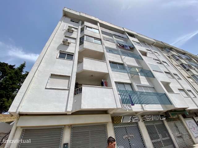 Apartamento t2 à venda no Pendão-17