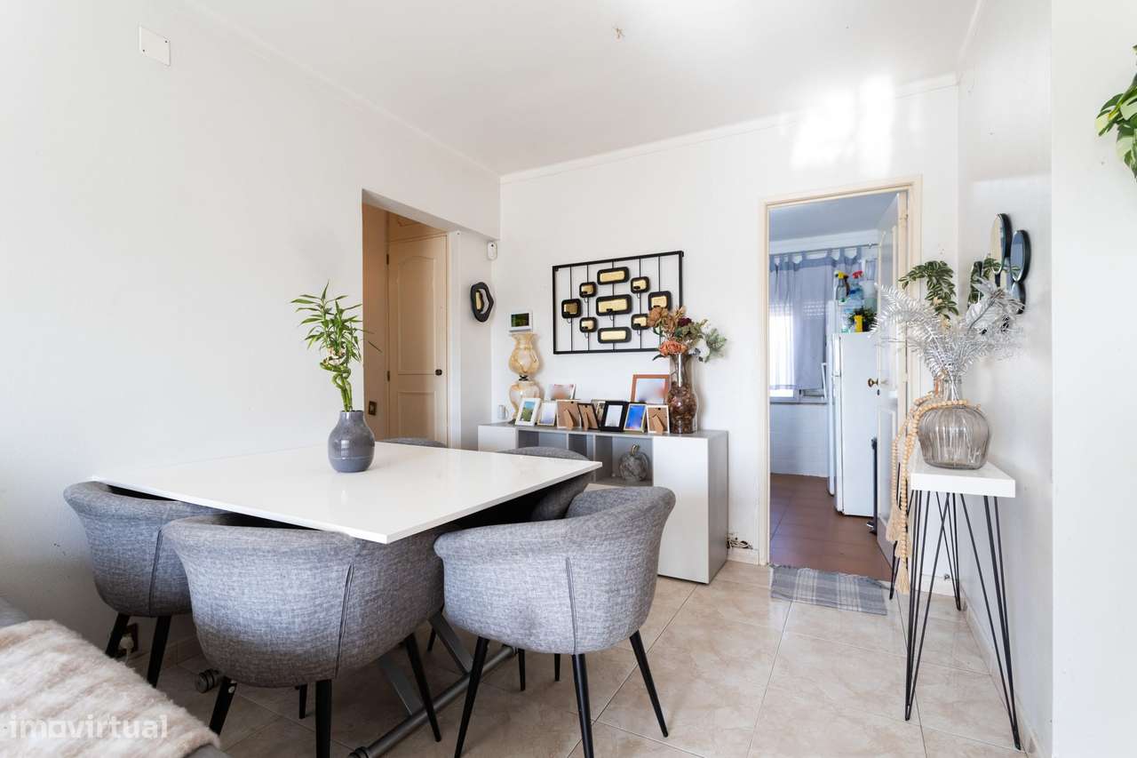 T3 com Aproveitamento de Sótão | Excelente oportunidade em Mira-Sintra - Grande imagem: 4/29