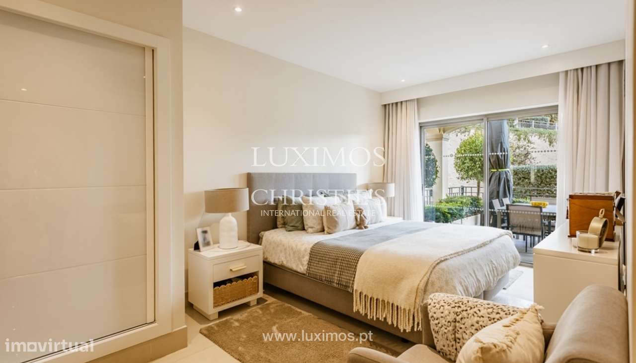 Apartamento T2 no condomínio Pine Hills, à venda em Vilamoura, Algar - Grande imagem: 4/25