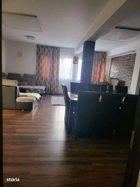 Casa de vanzare in Cordun - Imagine principală: 4/8