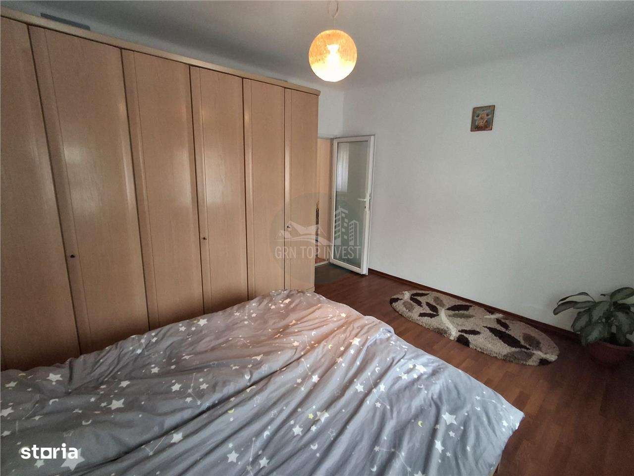 Casa formata din 2 apartamente pivnita zona Turnisor - Imagine principală: 3/20