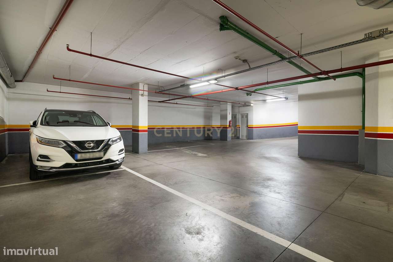 Apartamento T1 nas Colinas do Cruzeiro com Arrecadação e Parqueamento-28
