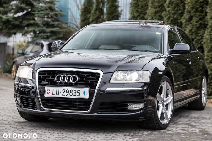 Audi A8 - 1