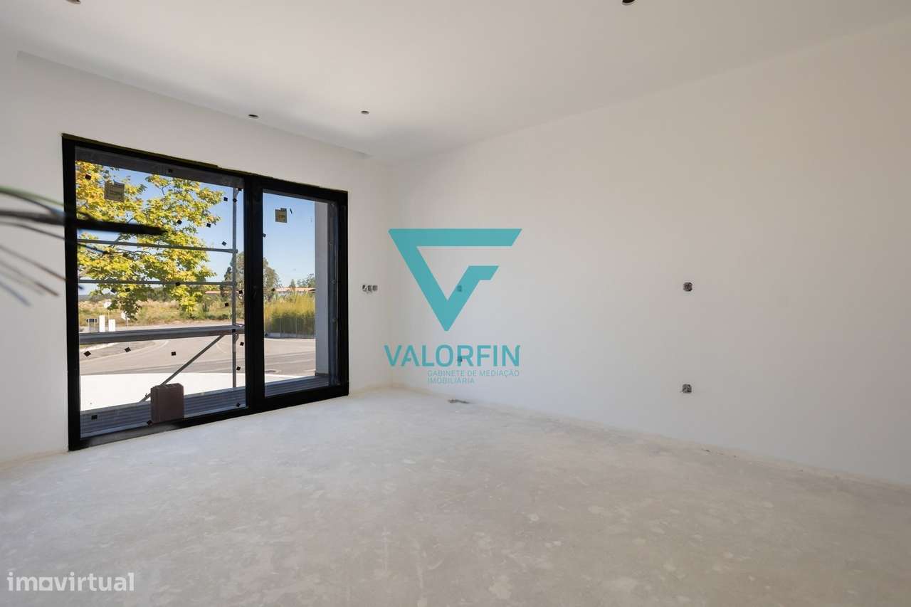 MoradiaT4 NOVA | Barosa - Leiria-28