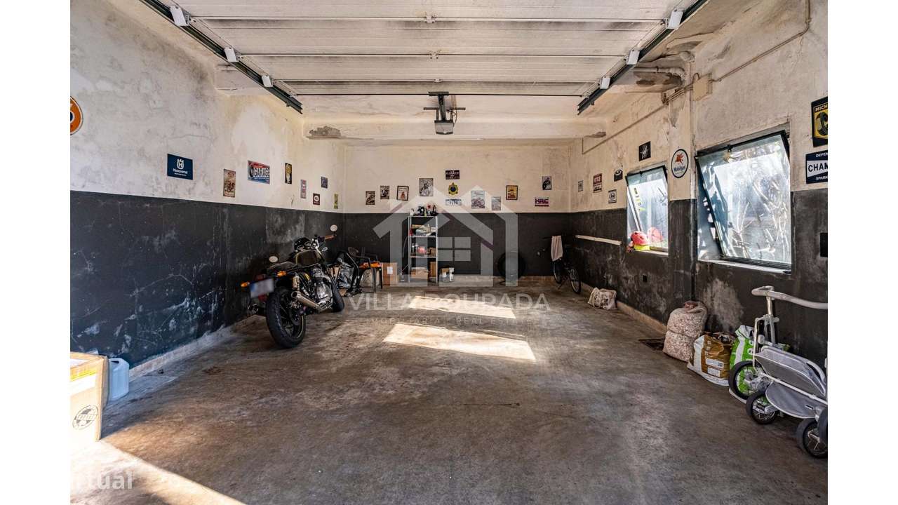 Palacete de prestígio T6 em Bonfim-38