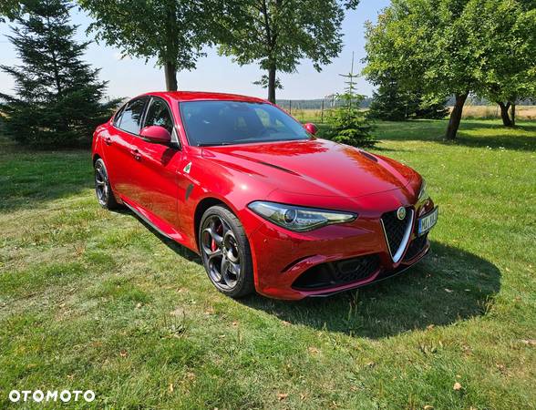 Alfa Romeo Giulia 2.9 V6 Bi-Turbo AT8 Quadrifoglio - 15