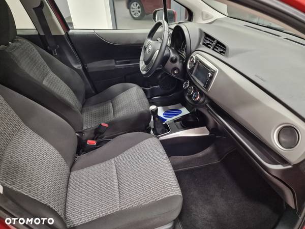 Toyota Yaris 1.0 Premium - 18