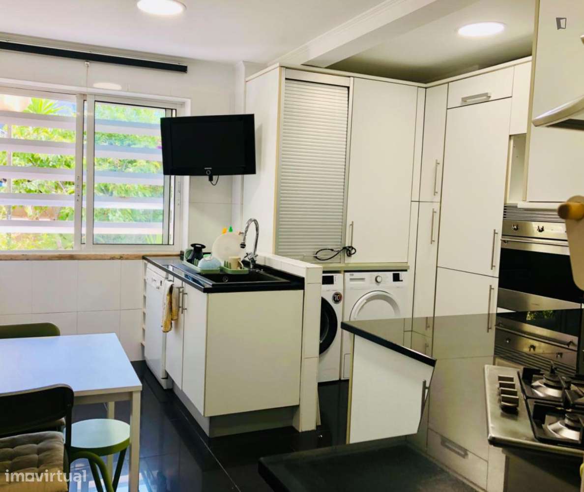 Quarto - localizado em Sete Rios Lisbon - Grande imagem: 5/10