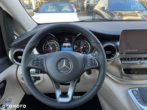 Mercedes-Benz Klasa V 300 d Exclusive 9G-Tronic (d³ugi) - 17