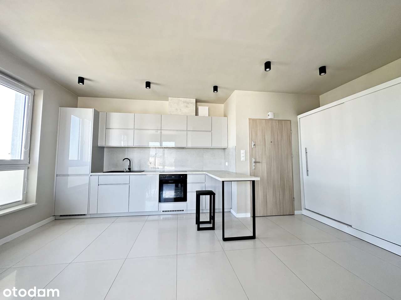 Kawalerka z tarasem na dachu z garażem - BEZ prowizji - Pełny obrazek: 2/8