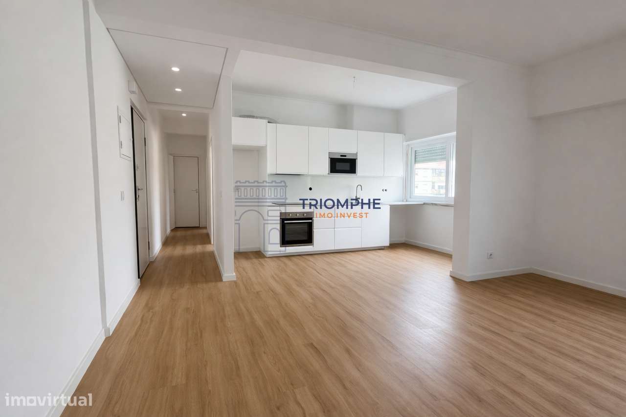 Apartamento T2 Totalmente Renovado com Arrecadação - Grande imagem: 2/21