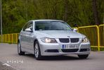 BMW Seria 3 325i - 23