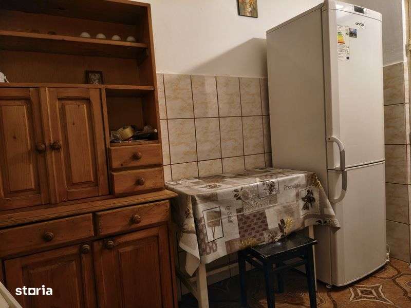 Inchiriez apartament cu 2 camere zona Mall Botosani - Imagine principală: 4/8
