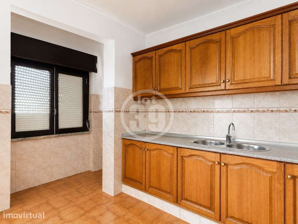 Apartamento com 4 quartos no ultimo andar e com um amplo sótão, sit...-6