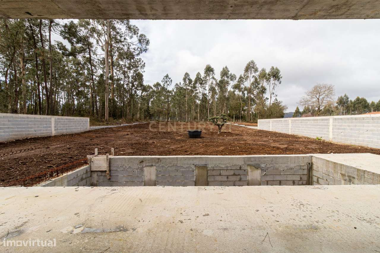 Moderna Moradia em Construção em São Romão de Neiva - Grande imagem: 4/18