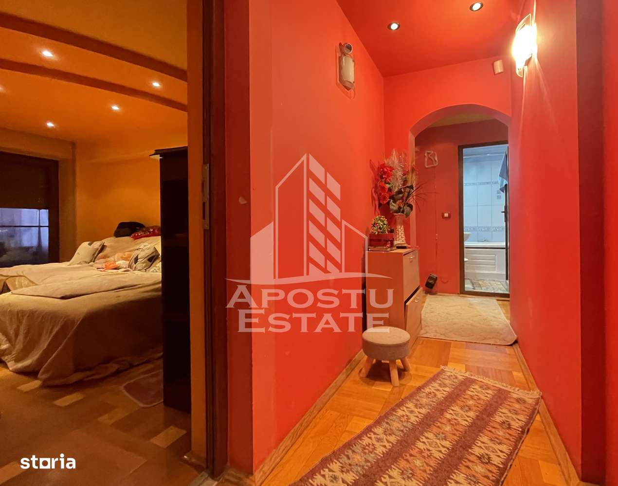 Apartament 3 camere, decomandat, 2 bai, etaj 2 - Zona Bancilor - Imagine principală: 4/16