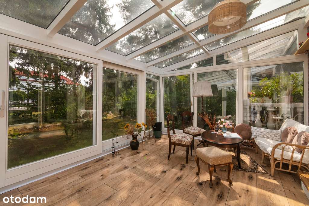 Dom z ogrodem zimowym| 1700 m² działki