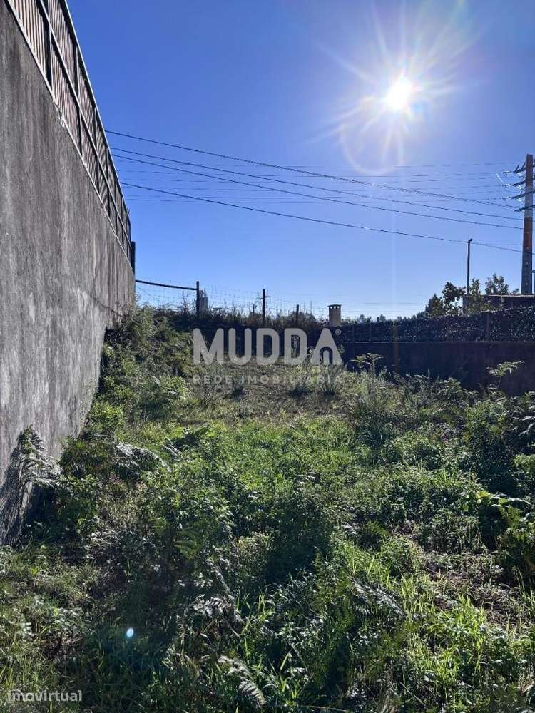 Exclusivo Lote de Terreno 204 m2 para Construção de Moradia em Banda-6