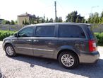 Chrysler Town & Country 3.6 Limited - 8