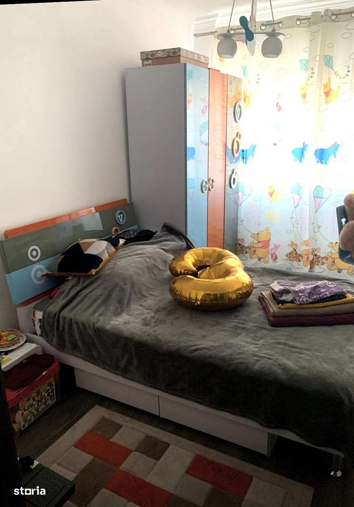 Apartament recent renovat, 3 camere dec, etaj 2 din 4, Piata Centrala - Imagine principală: 3/12