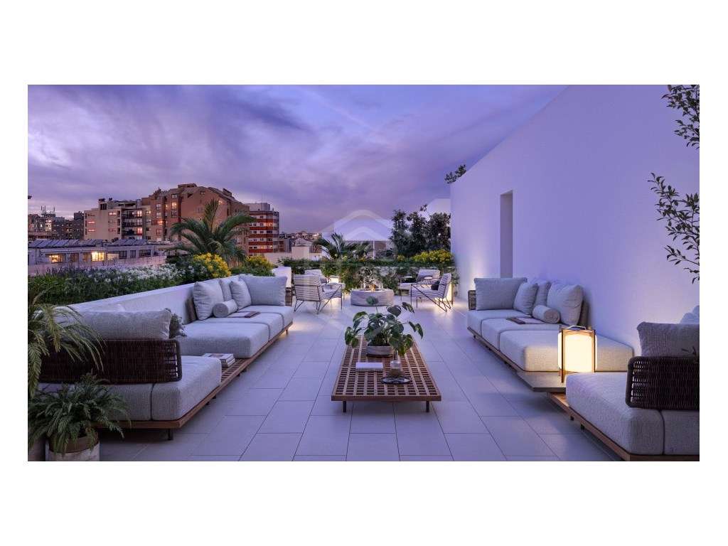 T4 no Coração de Matosinhos com Patio e 3 Lugares de Garagem - Grande imagem: 5/26