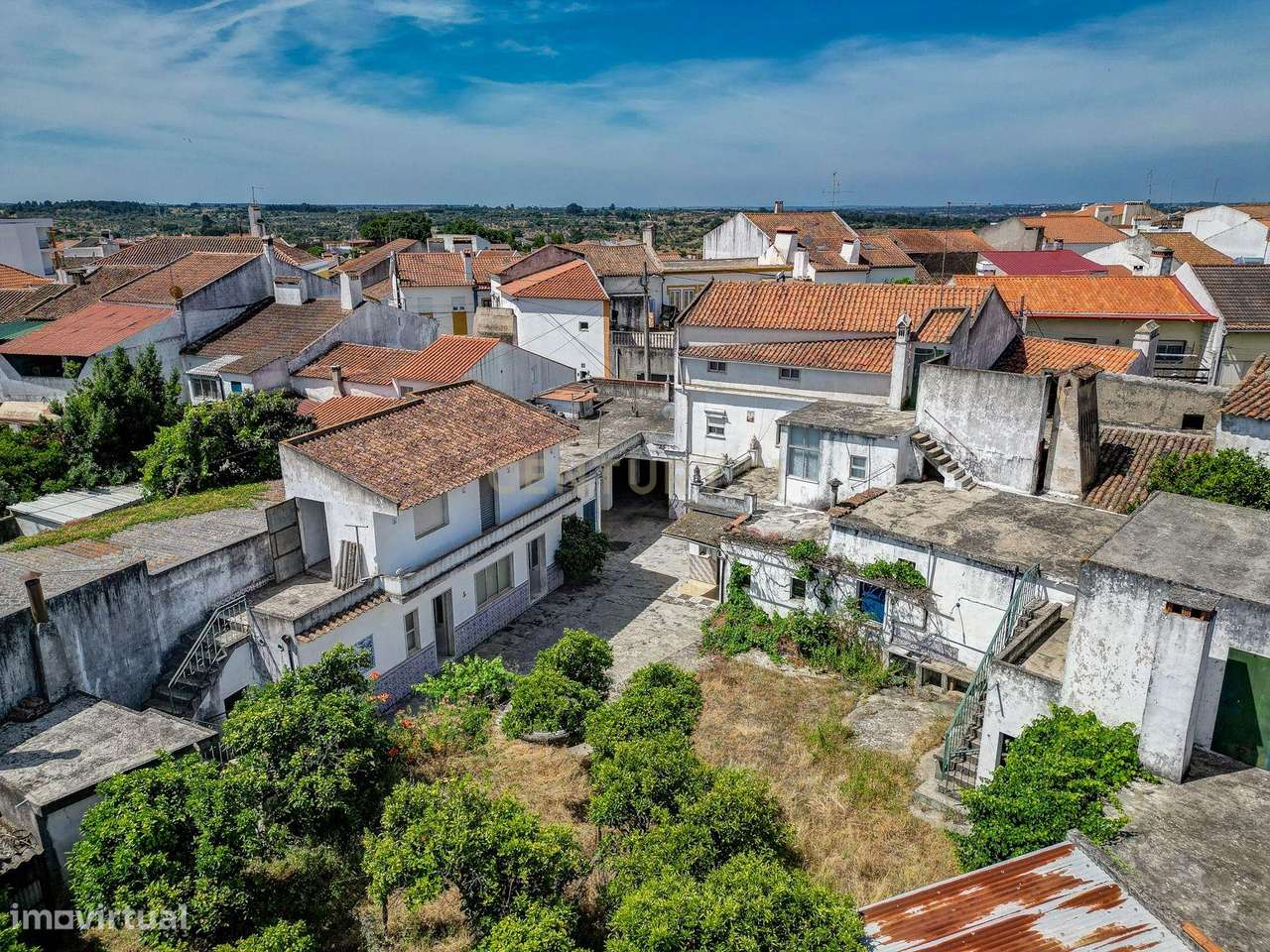 Moradia em Tolosa com 635m² e terreno com 1250m², para modernização to - Grande imagem: 2/60