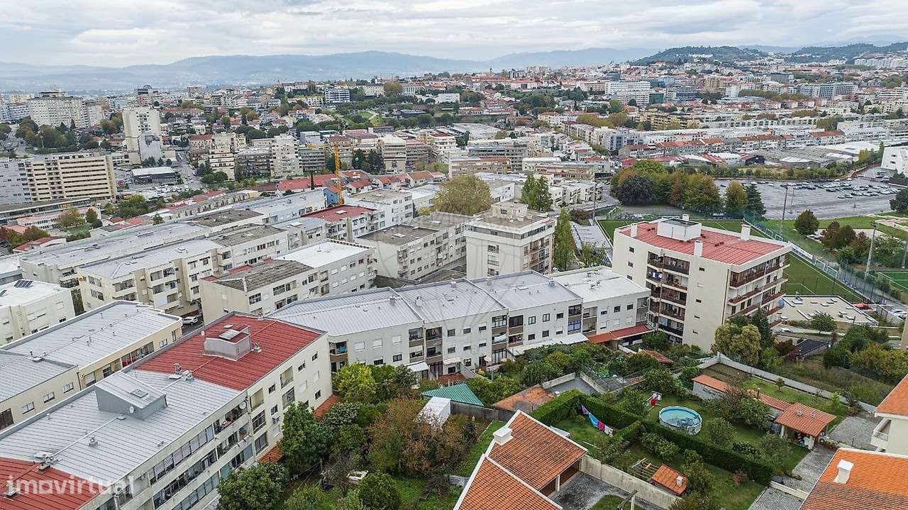 Apartamento T3 em Lomar Braga - Grande imagem: 3/25